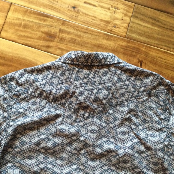 ✔️ Brad Paisley Moon Shine Spirit Regular Fit Short Sleeve Shirt Size Large - Picture 6 of 9